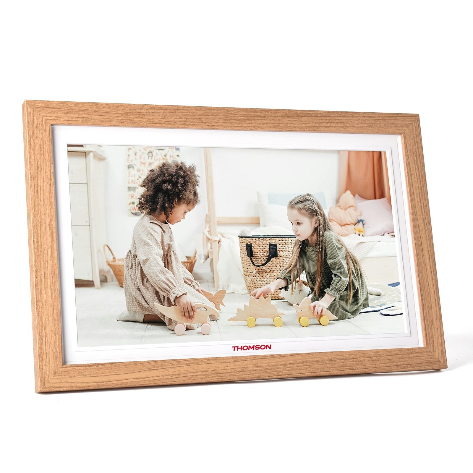 Thomson TDF-1563W 15.6 Inch IPS, 1920*1080 16:9 32 GB Digital Photo Frame