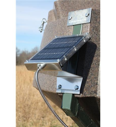 Boss Buck BB-7912 12V Universal Solar Panel