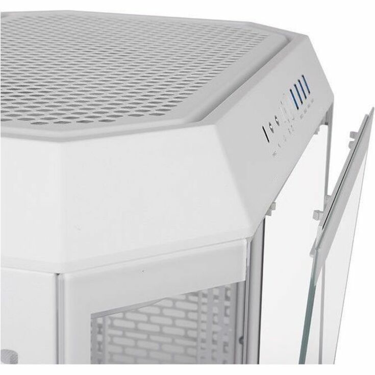 Thermaltake CA-1Z1-00M6WN-00 The Tower 600 Snow Mid Tower Chassis